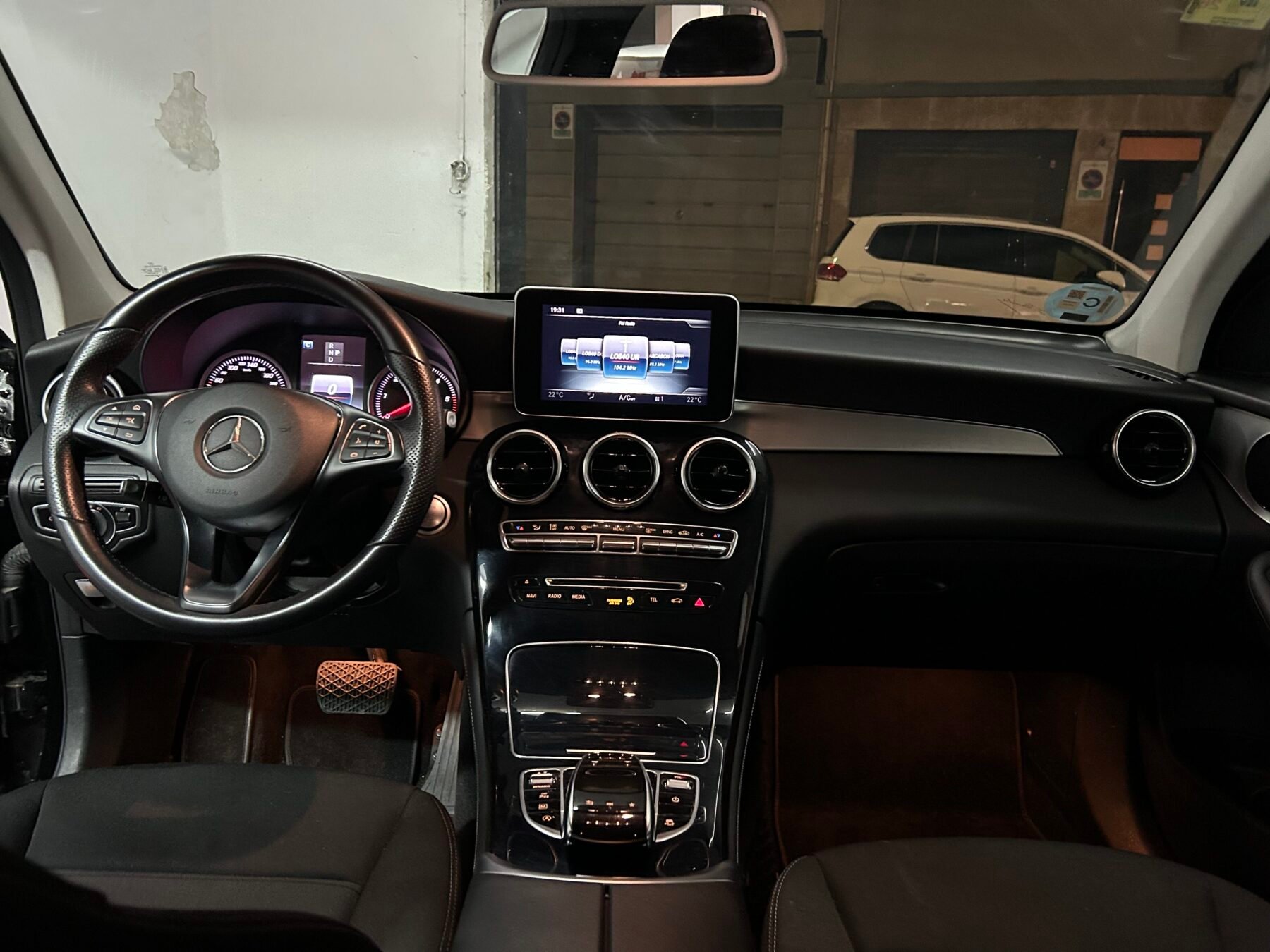 MERCEDES-BENZ GLC SUV